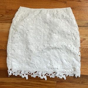 White Lace skirt! URBAN OUTFITTERS KIMCHI BLUE SIZE 8